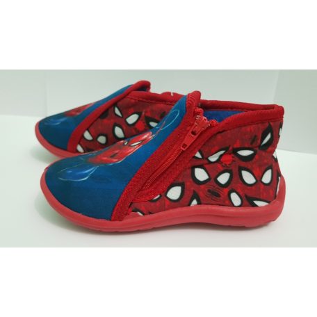 Pokember_Zart_Mamusz_Cipzarral_22-Es_Meret